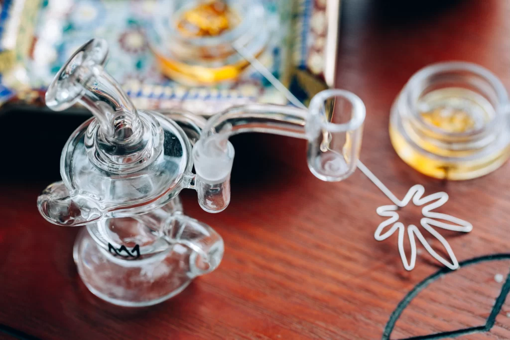 cannabis concentrate dab rig